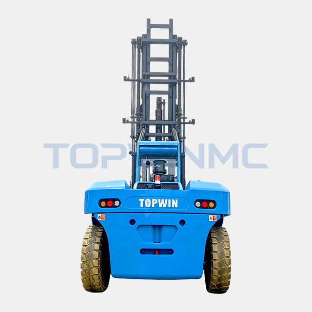 Heavy Equipment Yacht Forklift